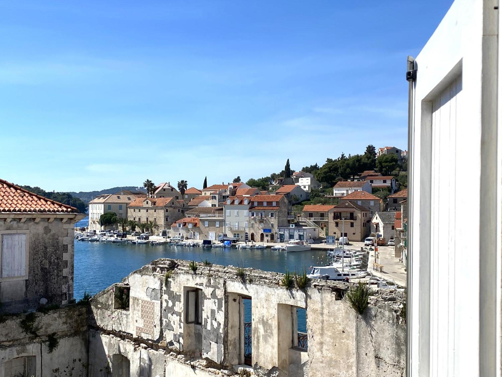 Riva Apartments Villa Thalia - Milna, Brac Milna  Eksteriør bilde